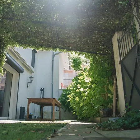 Les Hortensias, Maison De 度假居 *